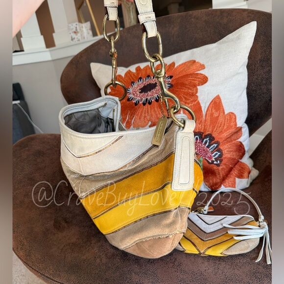 COACH SOHO CHEVRON HOBO w/MATCHING WRISTLET SET SUEDE LEATHER 2005 3664 GVUC - Picture 8 of 17